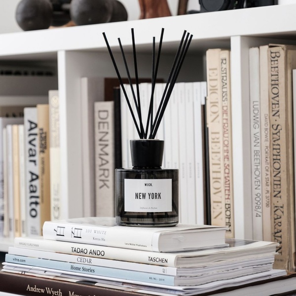 Scent Diffuser 80 x 90 mm 200 ML - Νέα Υόρκη - 1 Scent Diffuser 80 x 90 mm 200 ML - Νέα Υόρκη - 1