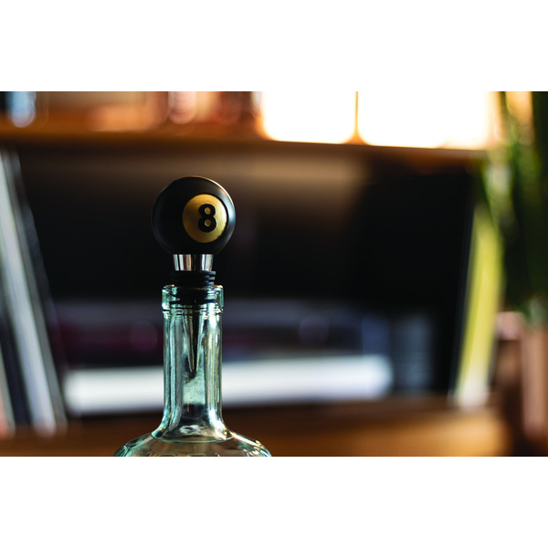 Πώμα Μπουκαλιού νο.8 Μπάλα Μπιλιάρδου, Drinks Break - Iron & Glory™, Suck UK™ - 4 Πώμα Μπουκαλιού νο.8 Μπάλα Μπιλιάρδου, Drinks Break - Iron & Glory™, Suck UK™ - 4