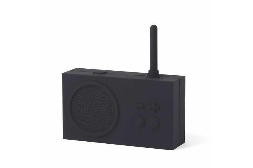 The music sounds better with you! 🎵 De Lexon Tykho radio & bluetooth speaker is de perfecte combinatie om muziek in huis, aan het zwembad of op strand te beluisteren. Door The music sounds better with you! 🎵 De Lexon Tykho radio & bluetooth speaker is de perfecte combinatie om muziek in huis, aan het zwembad of op strand te beluisteren. Door