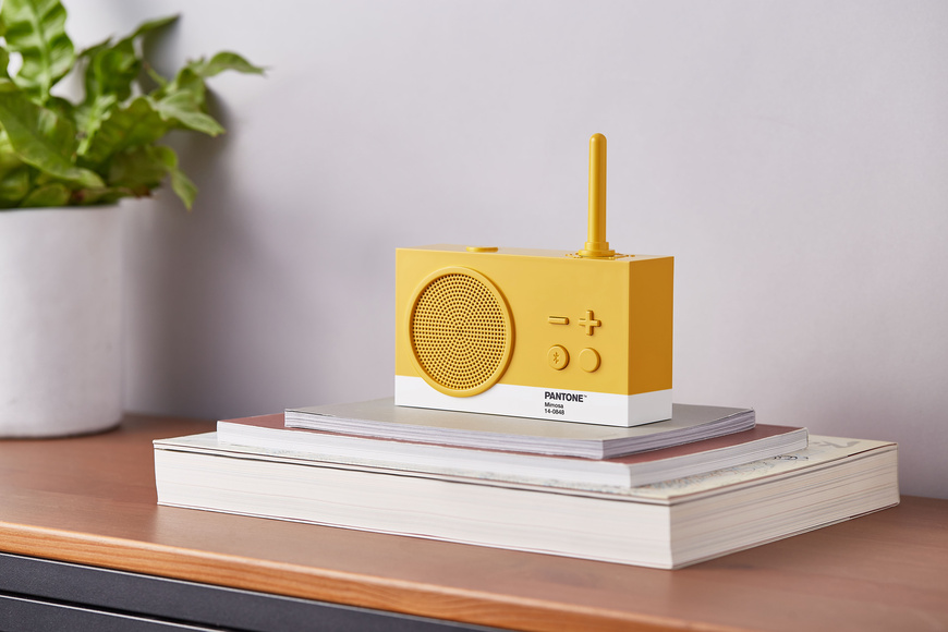 Lexon x Pantone | Radio & Bluetooth Speaker Tykho 3 - Mimosa - 1 Lexon x Pantone | Radio & Bluetooth Speaker Tykho 3 - Mimosa - 1