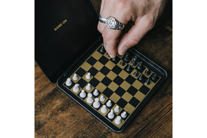 Chess Set GAME ON - Iron & Glory™, Suck UK™ - 2