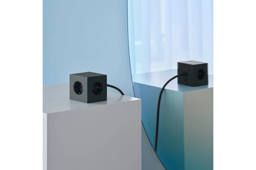 Square 1 with 30W Dual USBC & Magnetic base, 1.8m, Stockholm Black - 1 Square 1 with 30W Dual USBC & Magnetic base, 1.8m, Stockholm Black - 1